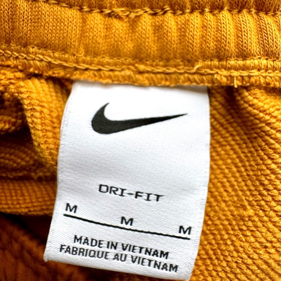 Nike SET Women's Mustard Yellow SET /Jogger Pants/hoodie - Picture 7 of 10